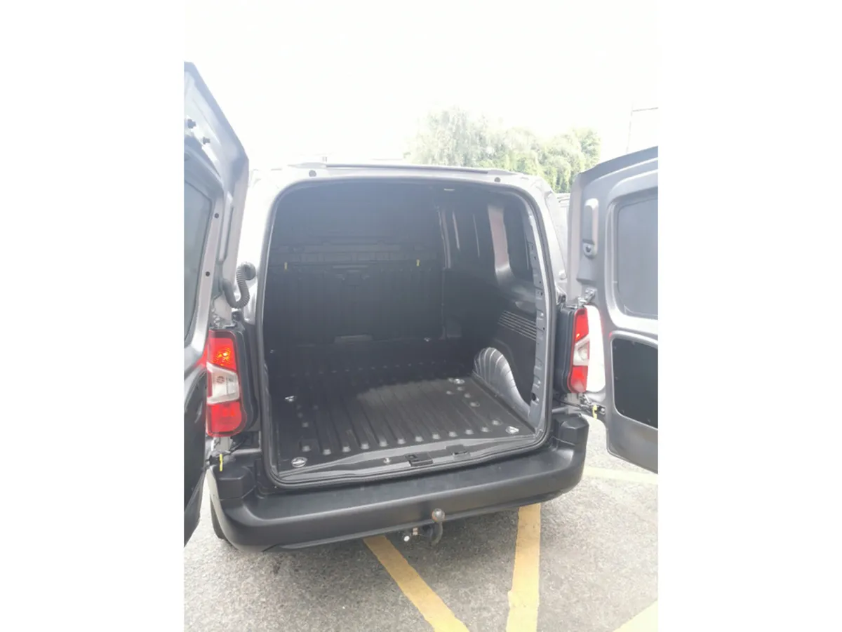 Citroen Berlingo LX BLUEHDI 100 MWB 65 - Image 2