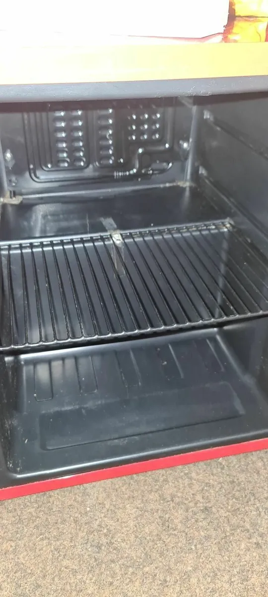 Coca-Cola Mini Fridge - Image 2