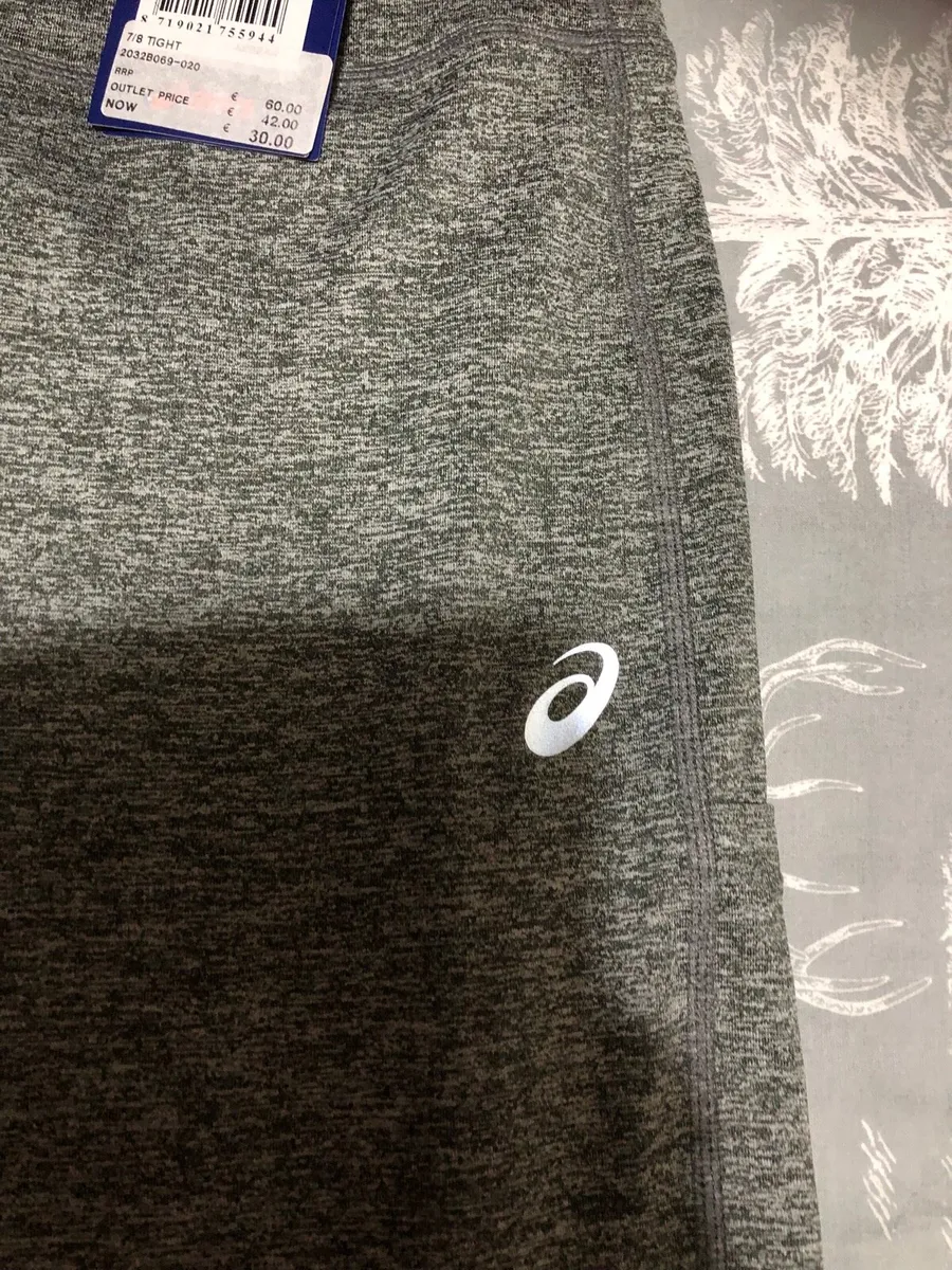 Ladies BNWT Acsis leggings size S €15 - Image 2