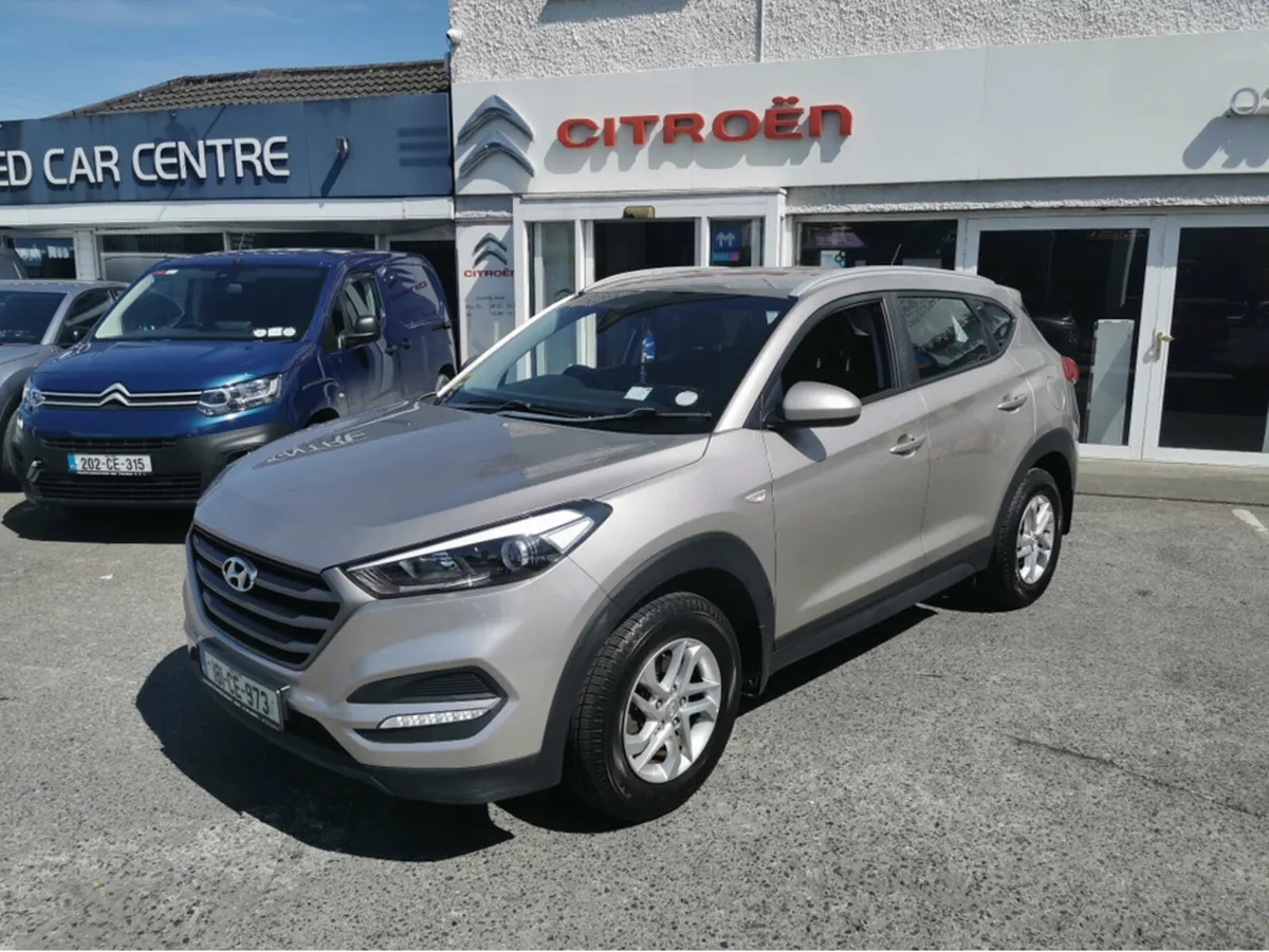 Hyundai Tucson IX35 1.7 COMFORT 5DR - Image 1