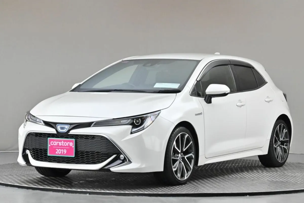 Toyota Corolla 1.8 HYBRID SPORT **REVERSE CAM**SPO - Image 3