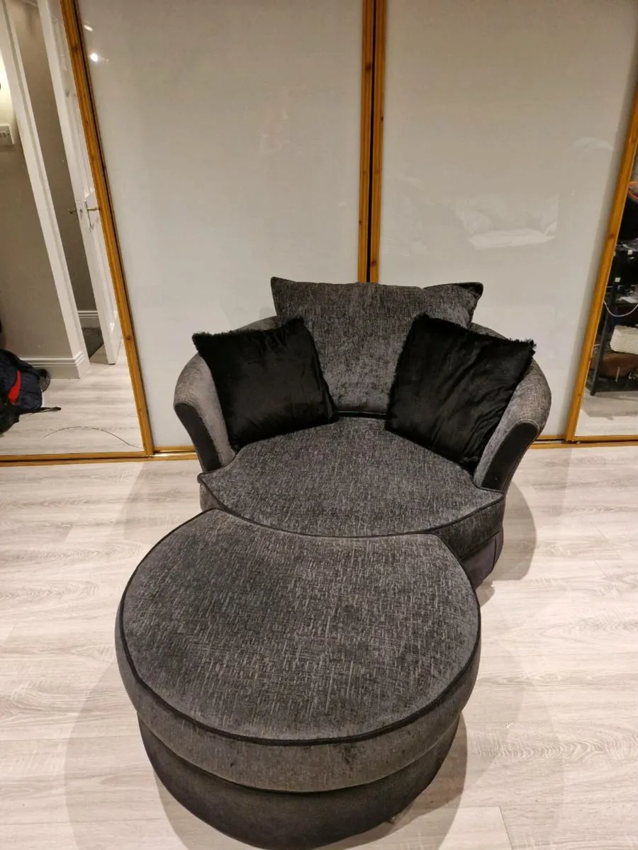 Swivel chair - Image 3