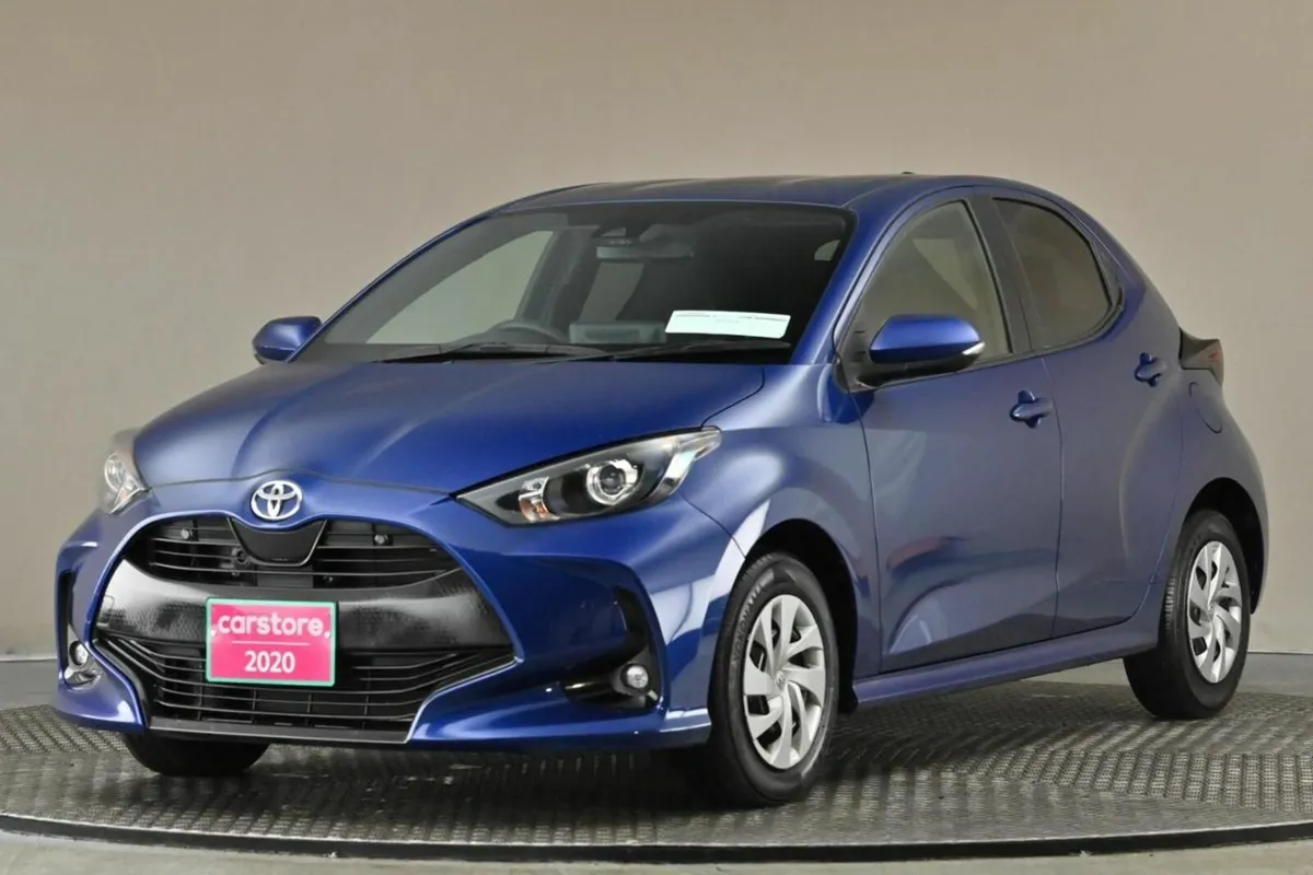 Toyota Yaris 1.0 AUTO PETROL **REVERSE CAM**PARK S - Image 3