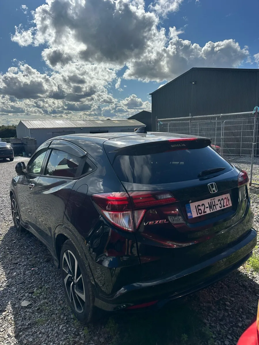 2016 Honda Vezel RS 166km NCT 7/26 (Gearbox Issue) - Image 4