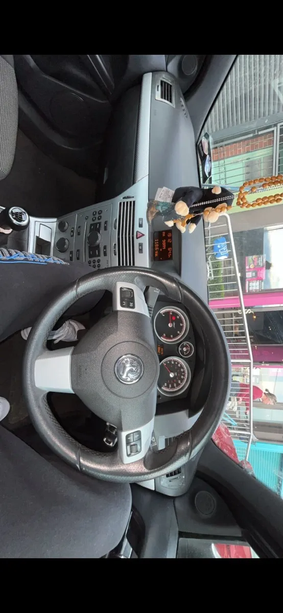 Vauxhall Astra 2010 - Image 4