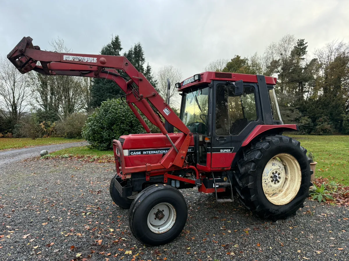 1990 Case 895 c/w Quicke loader €11950 No Vat - Image 1