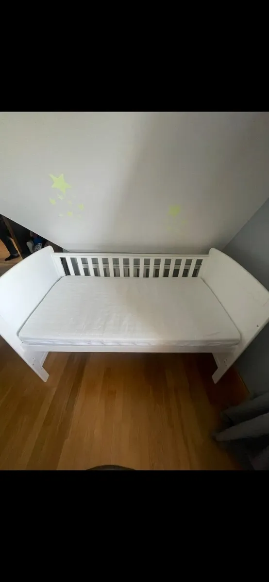 Toddler cot bed - Image 2