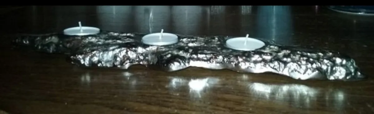 Meadows and Byrne Leaf Platter Tealight Holder - Image 1