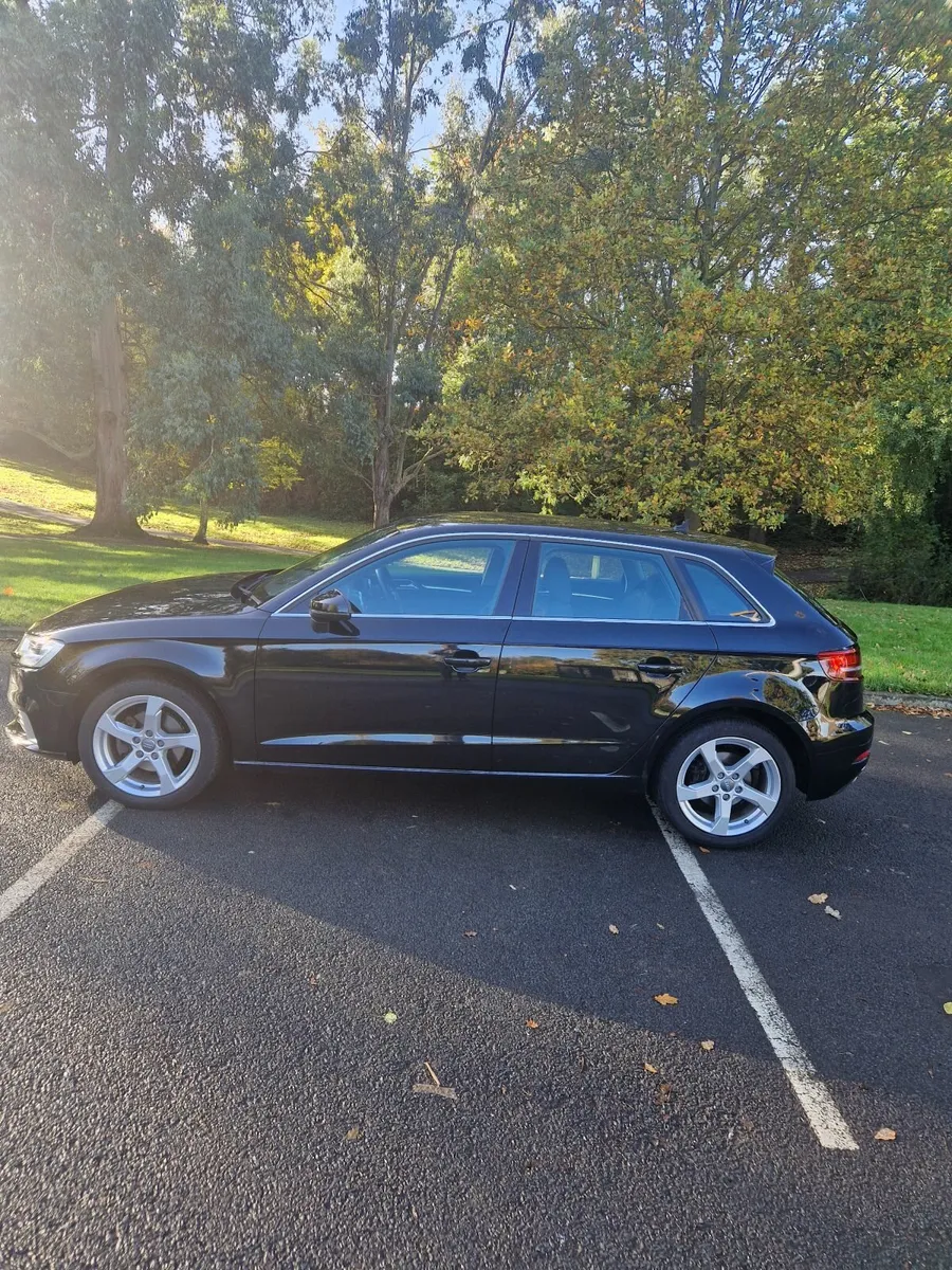 Audi A3 2018 - Image 2