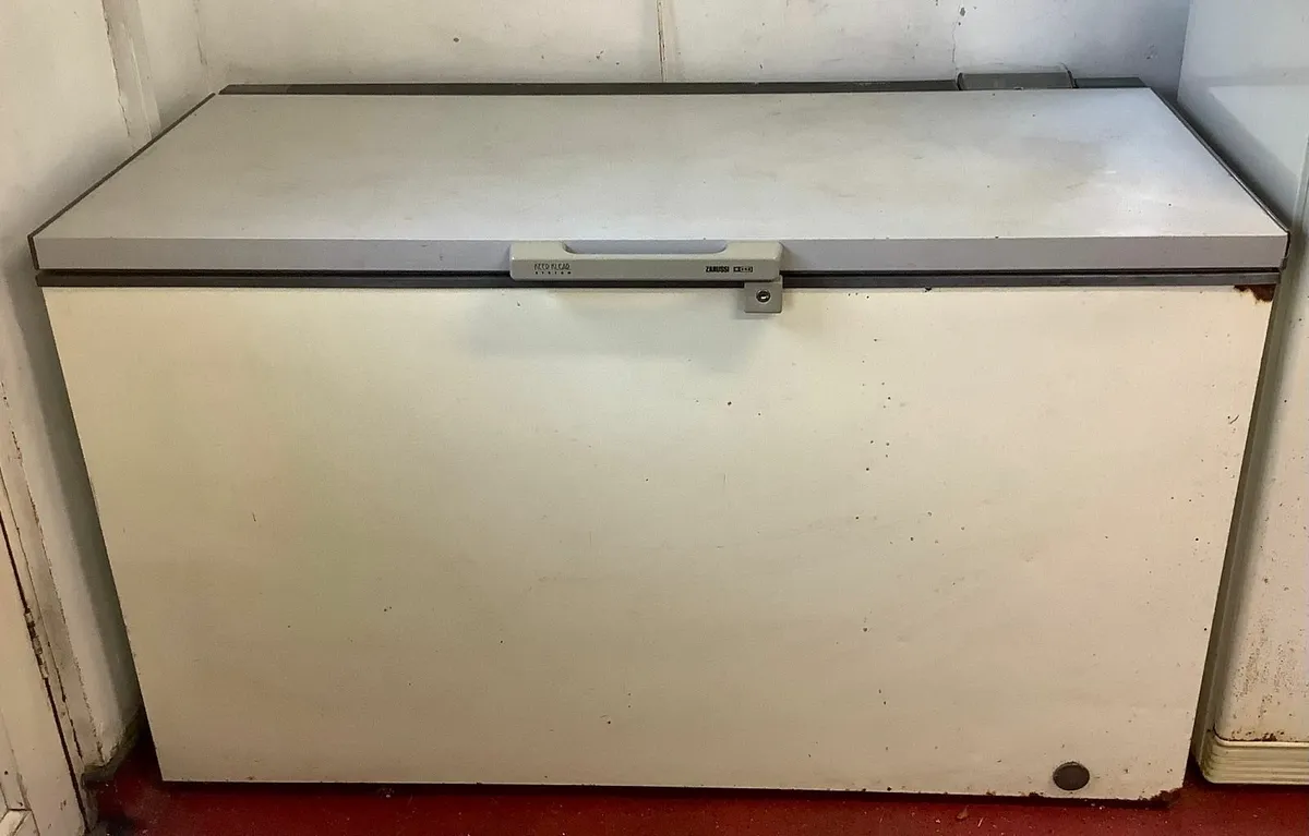 2 x Chest Freezers for sale - Image 1
