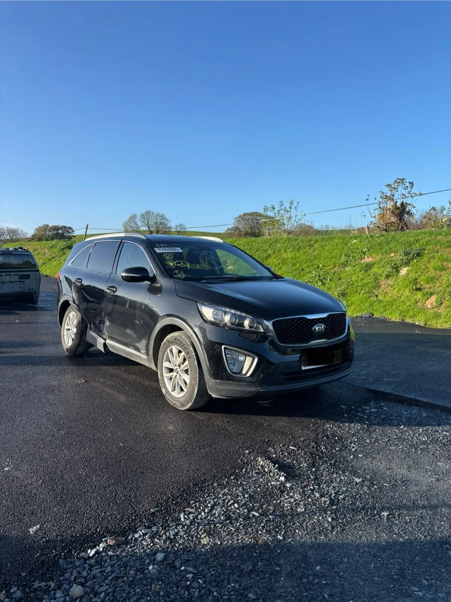 For breaking 2016 kia sorento - Image 3