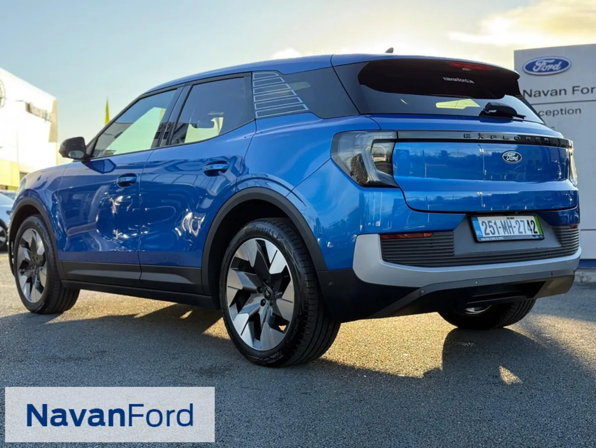 Ford Explorer Premium RWD 82kWh -  Extended Range - Image 4