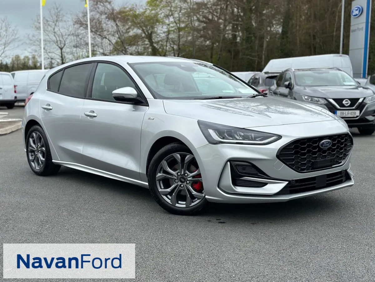Ford Focus St-Line 1.0 Mild-Hybrid 125Ps *Parking - Image 1