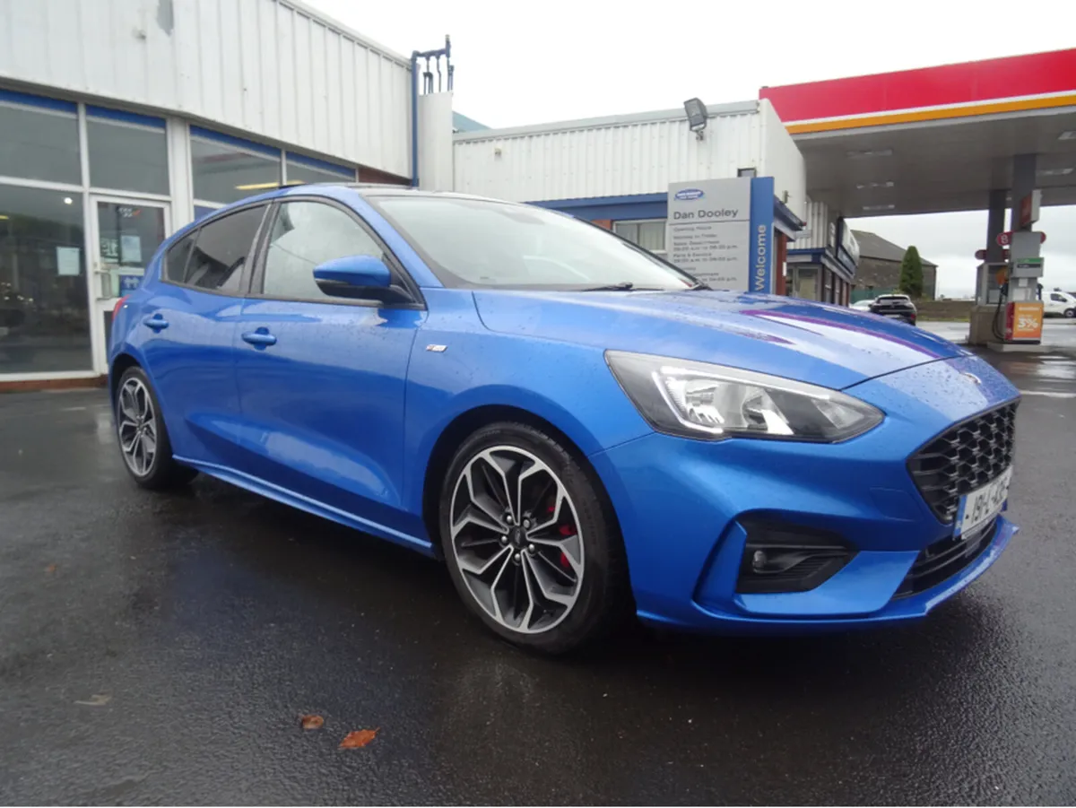 Ford Focus ST-LINE X  1.5 TD* PAN SUNROOF* - Image 1