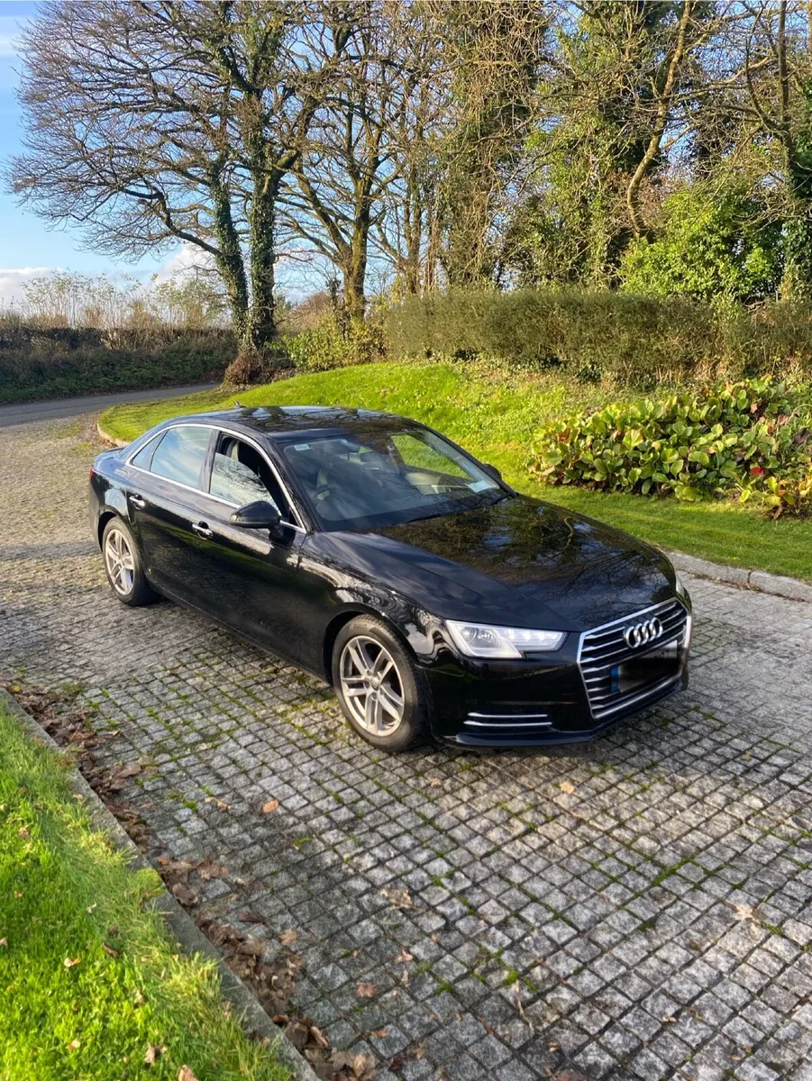 //AUDI A4 SPORT SE LEATHER SEATS - Image 3