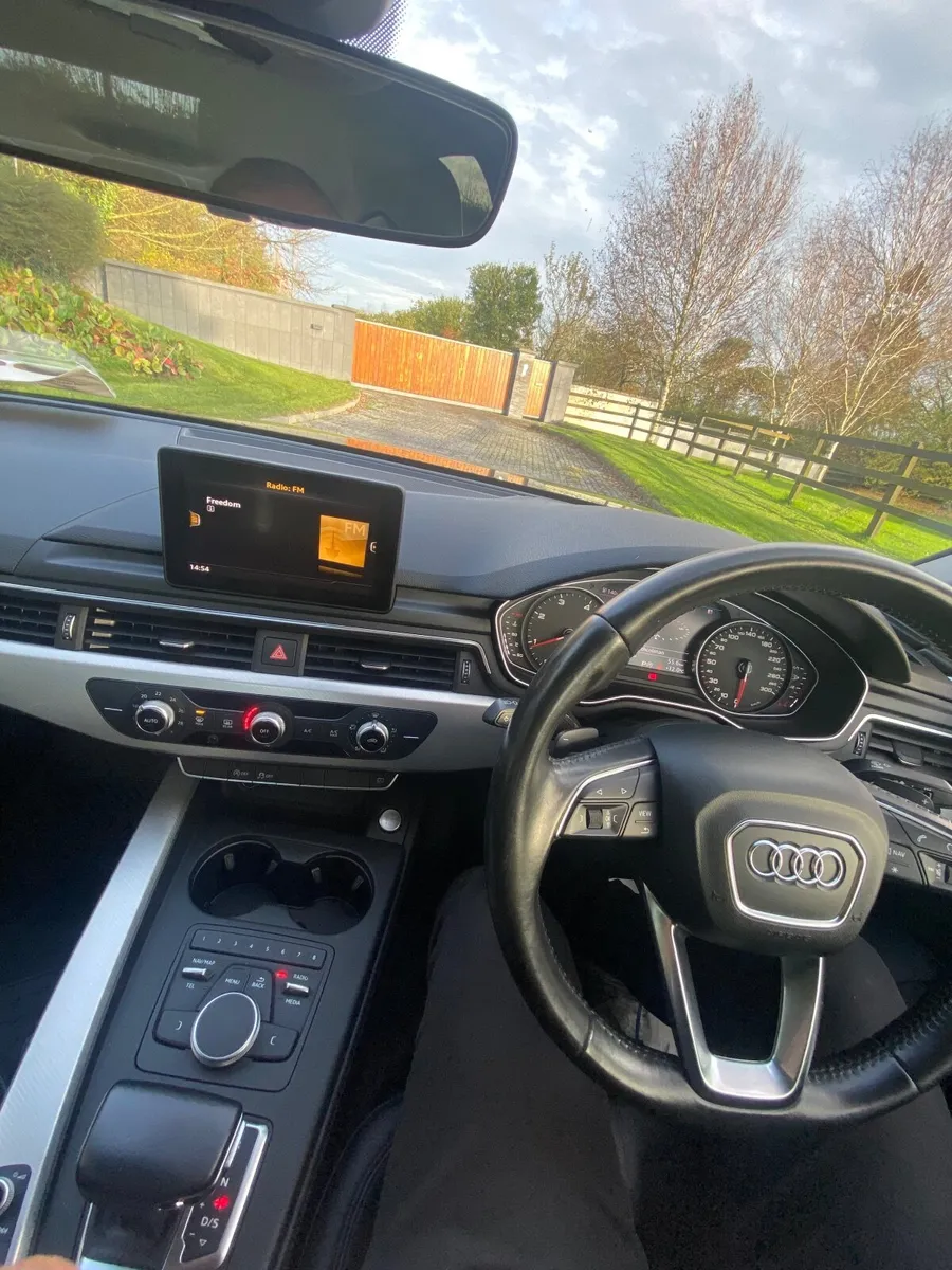 //AUDI A4 SPORT LEATHER SEATS PARKING SENSORS - Image 3