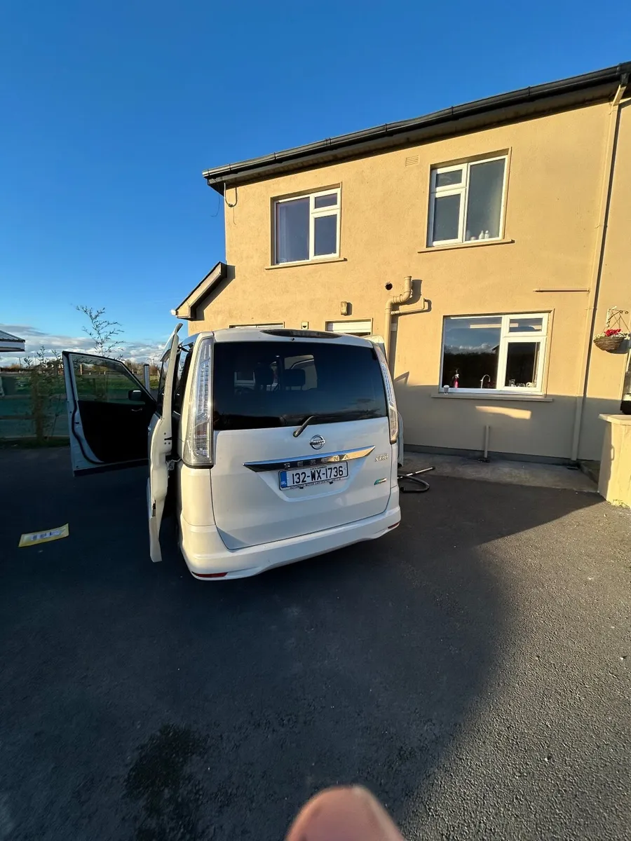 Nissan Serena 2013 - Image 2