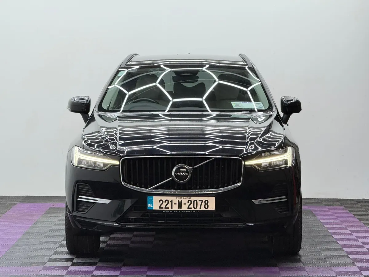 2022 Volvo XC60 2.0 Diesel, Automatic - Image 2