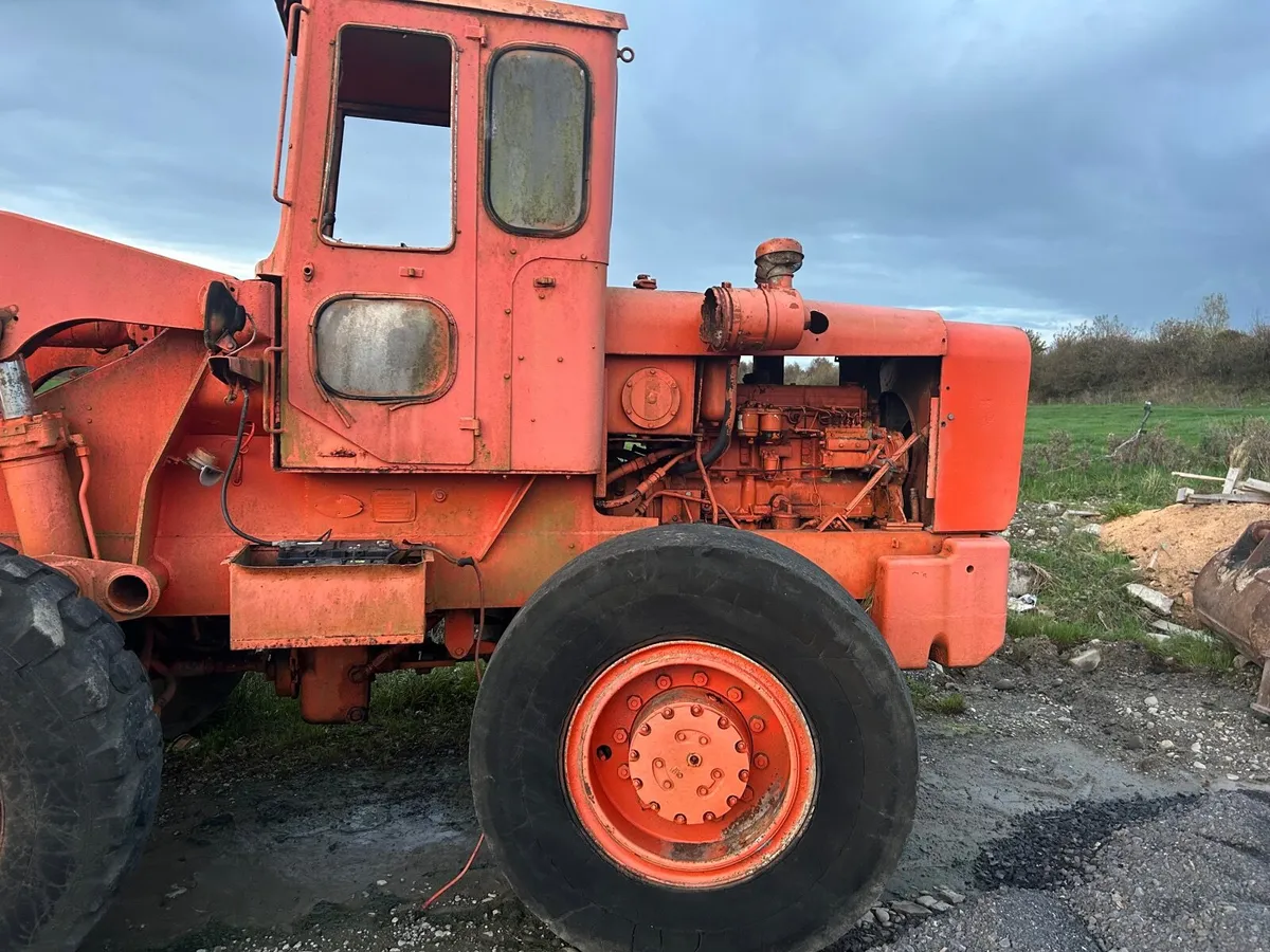 Loading shovel - Image 4