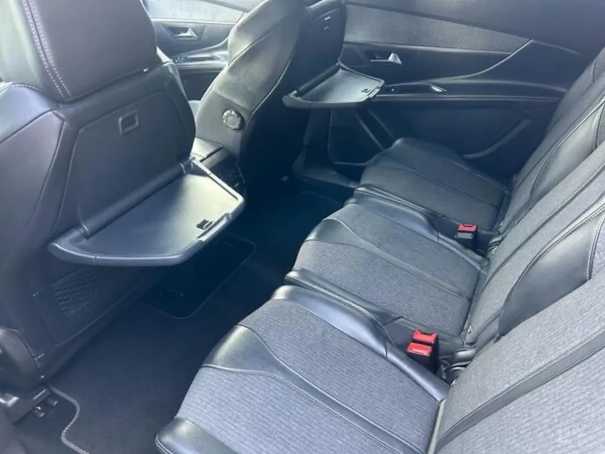 Peugeot 5008 2019 - Image 2