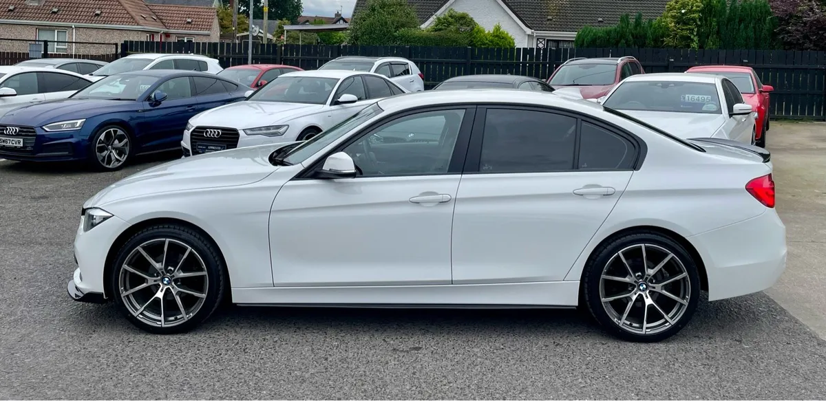 2017 BMW 316D - Image 4