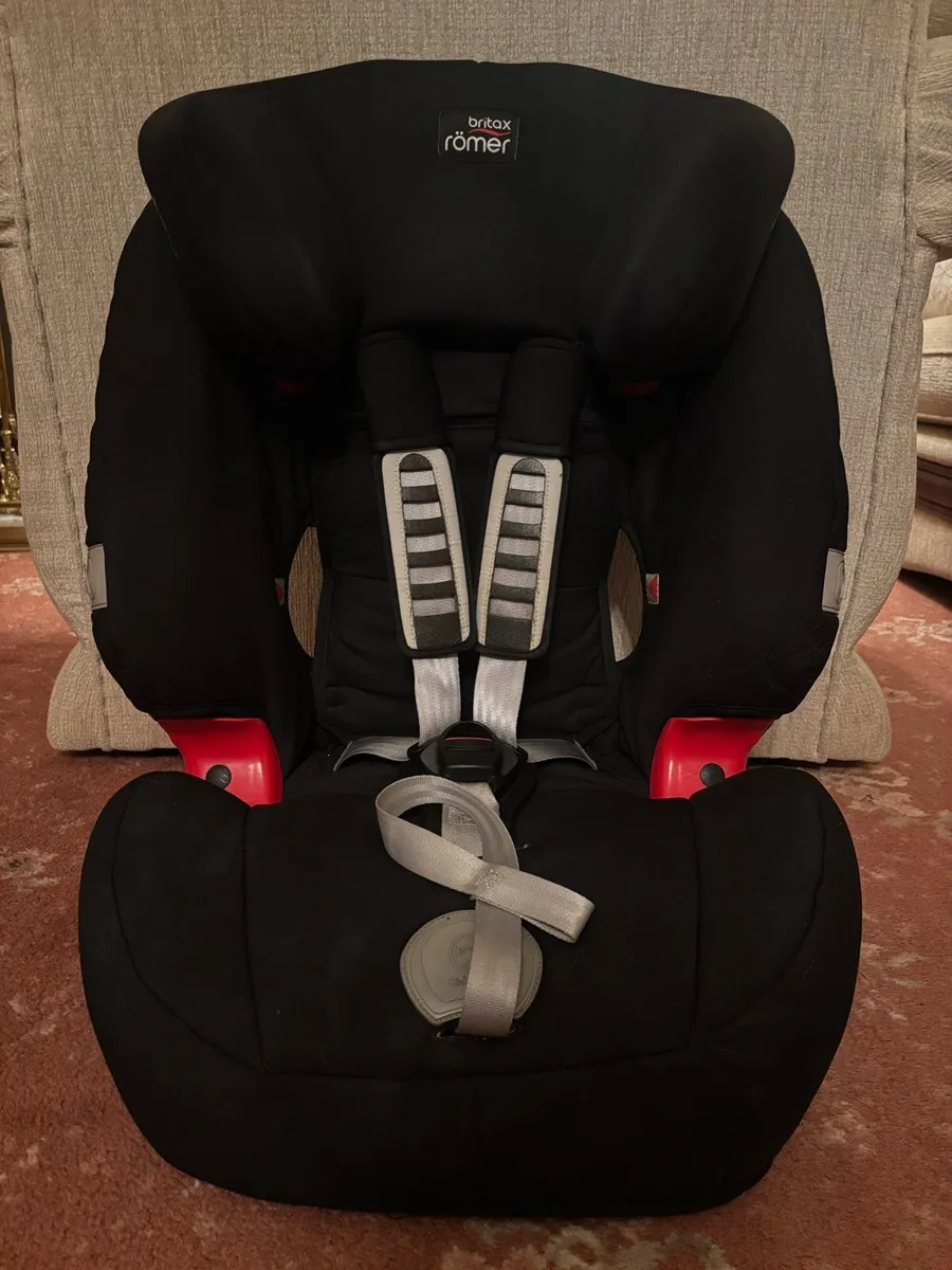Britax Romer Evolva Car Seat Excellent Condition - Image 2