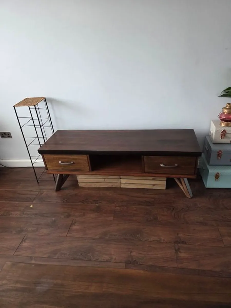 Tv stand and coffee table - Image 2