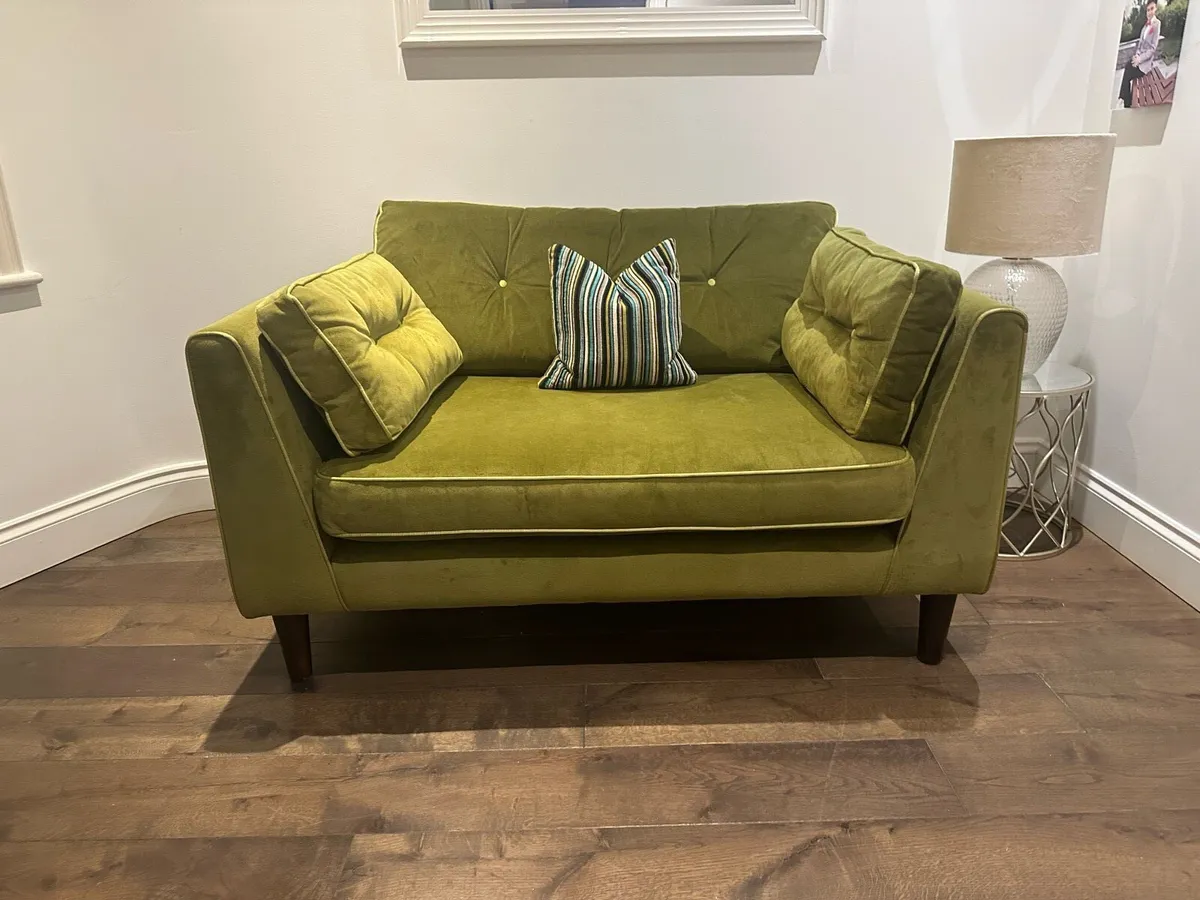 4 piece couch set - Image 1