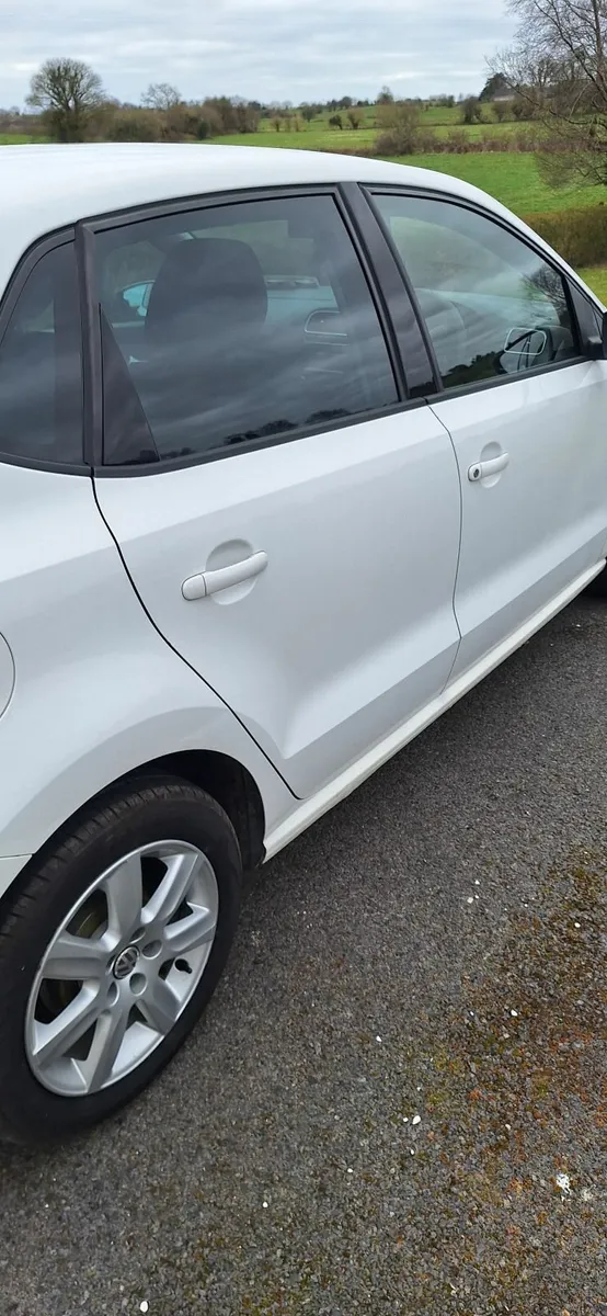 Volkswagen Polo 2011 - Image 4