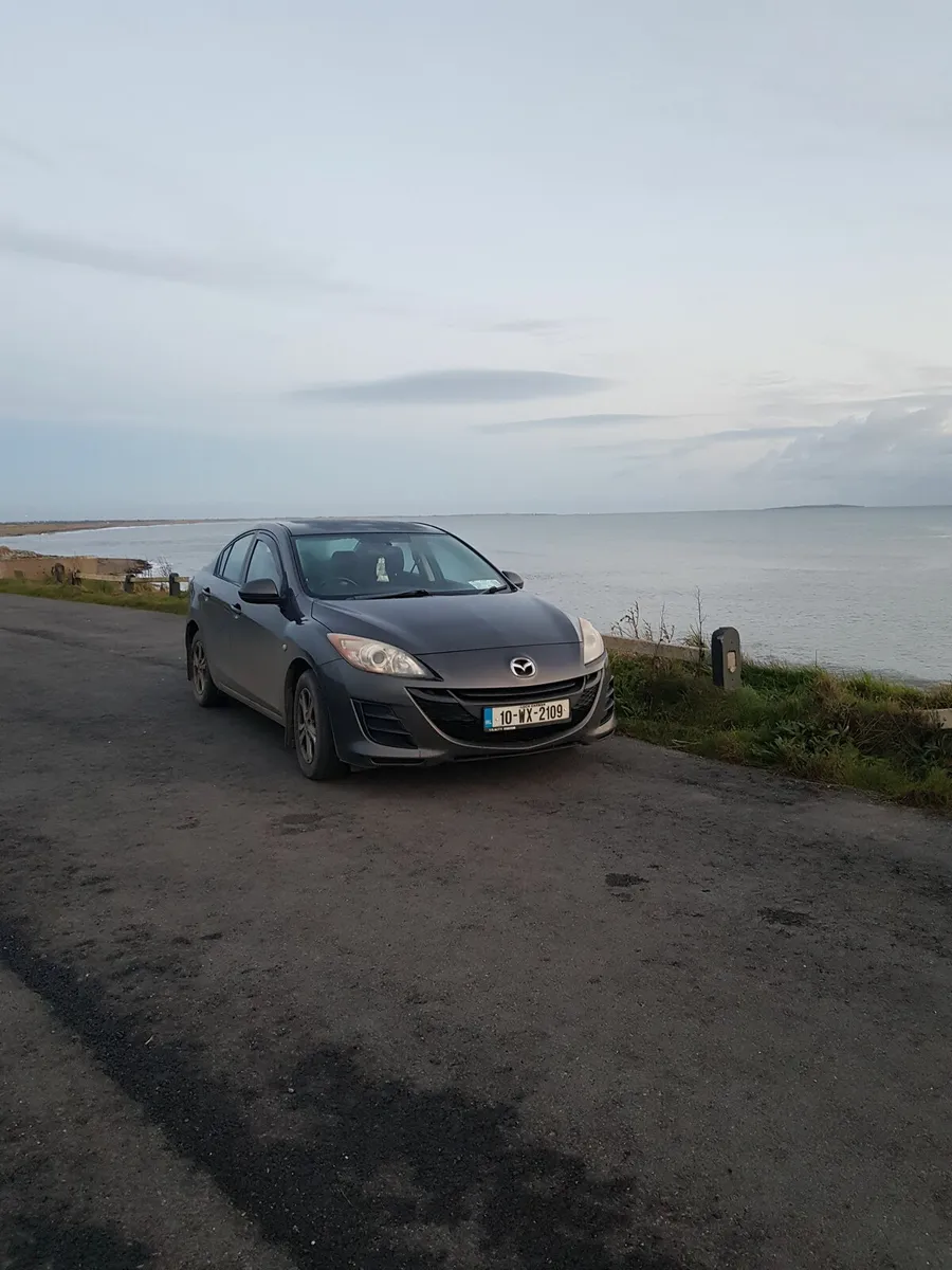 Mazda Mazda3 2010, taxed till JAN26,NCT SEPT 26 - Image 1