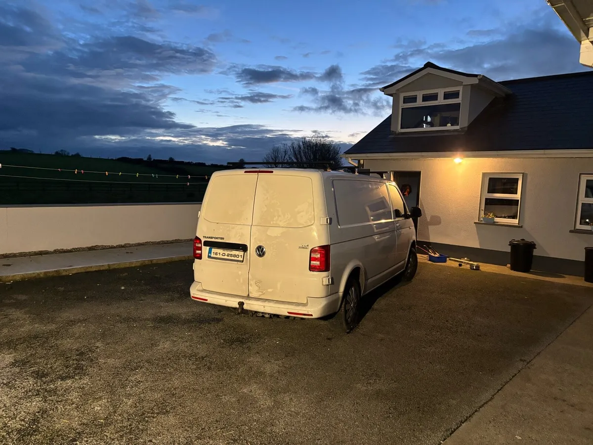 Volkswagen transporter - Image 4