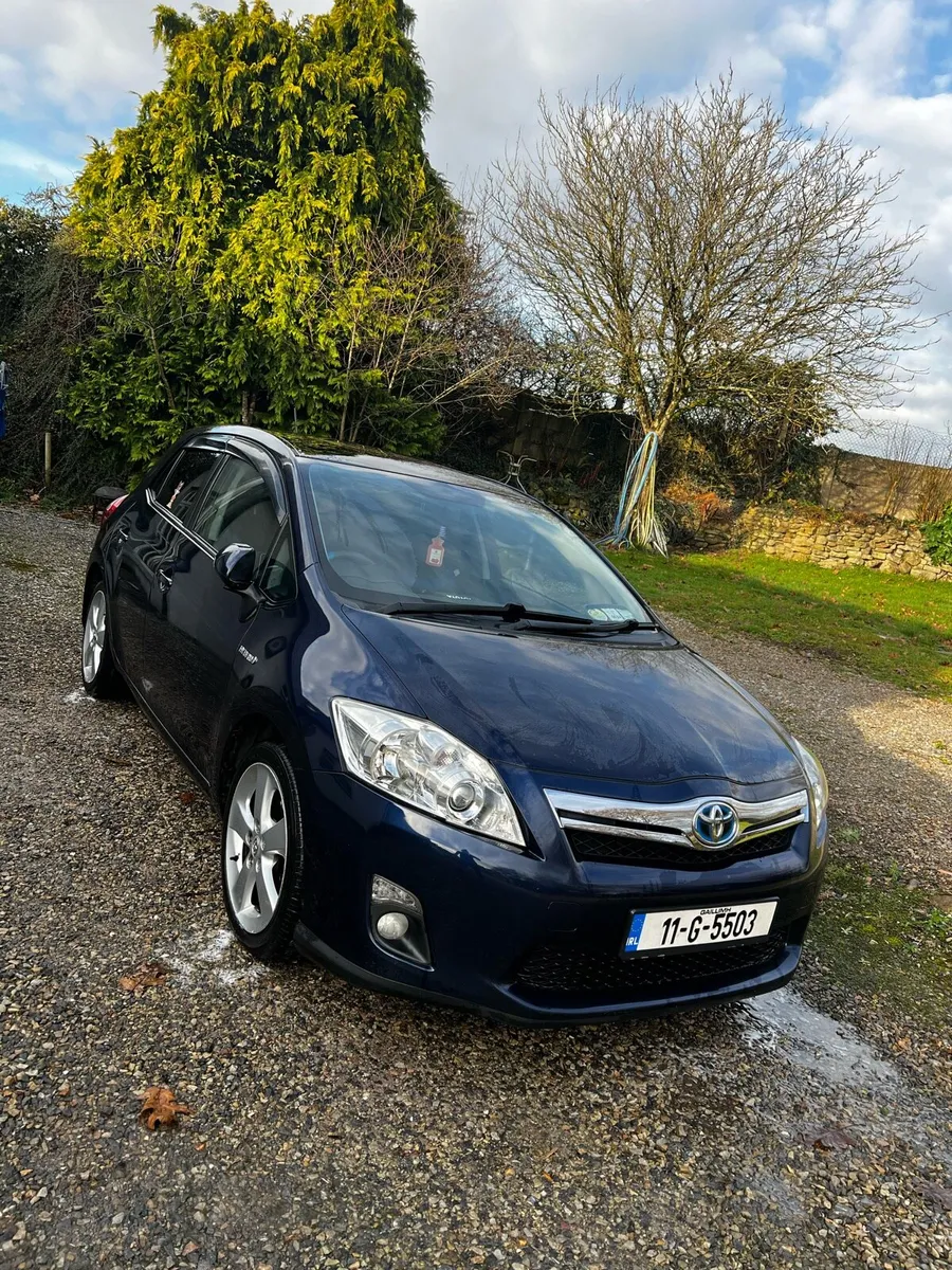 Toyota Auris T4 Hybrid - Image 3
