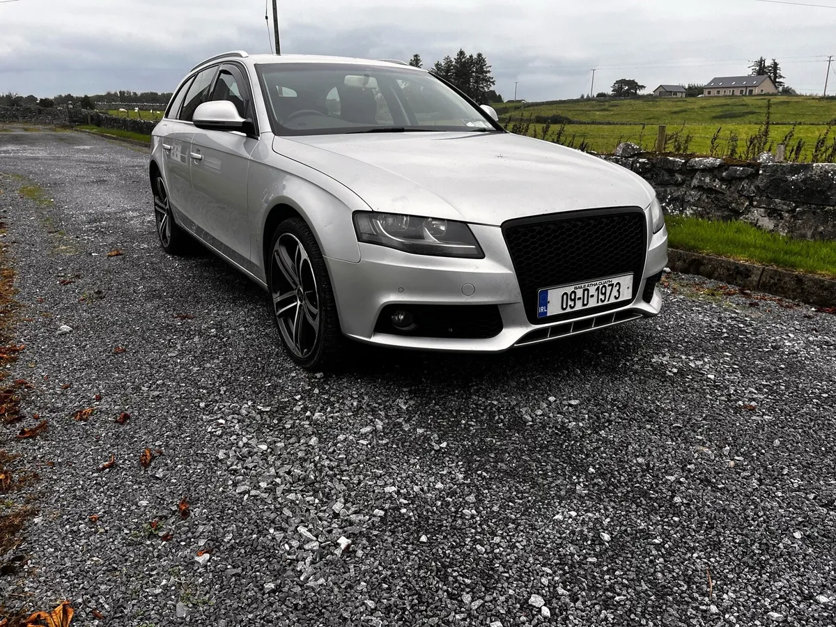 Audi A4 B8 2009 - Image 1