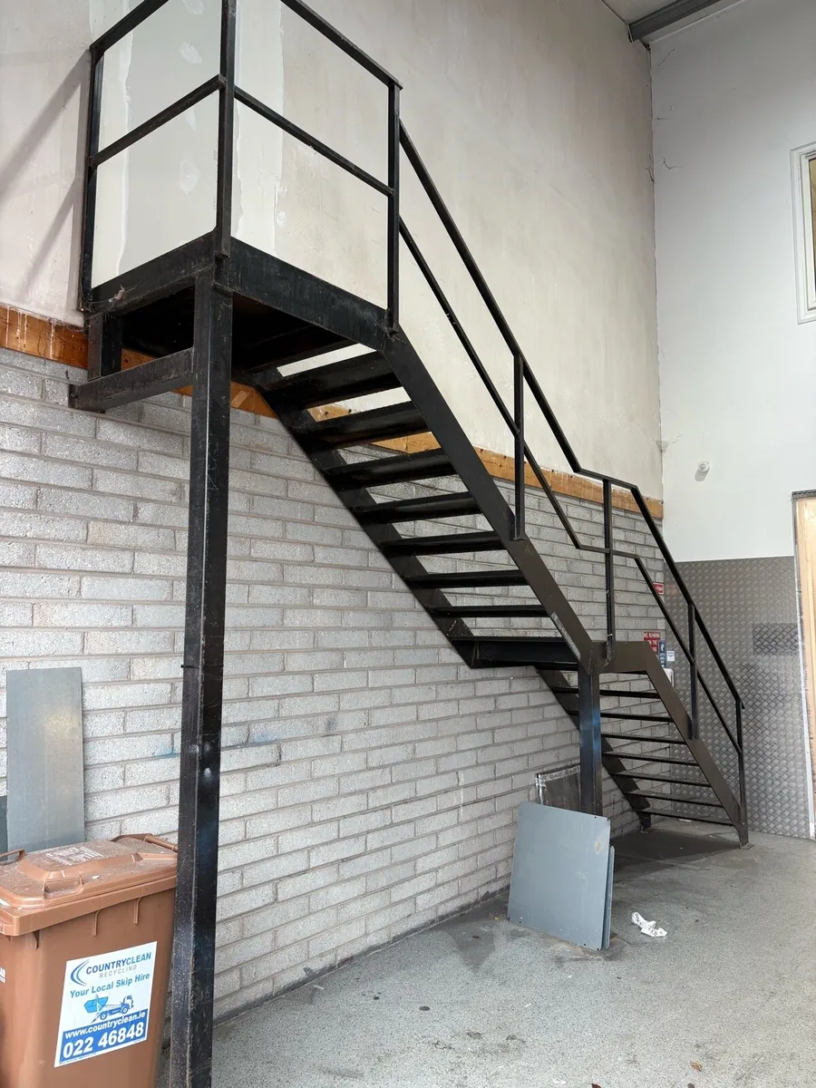 Steel Stairs checkered plate - Image 1