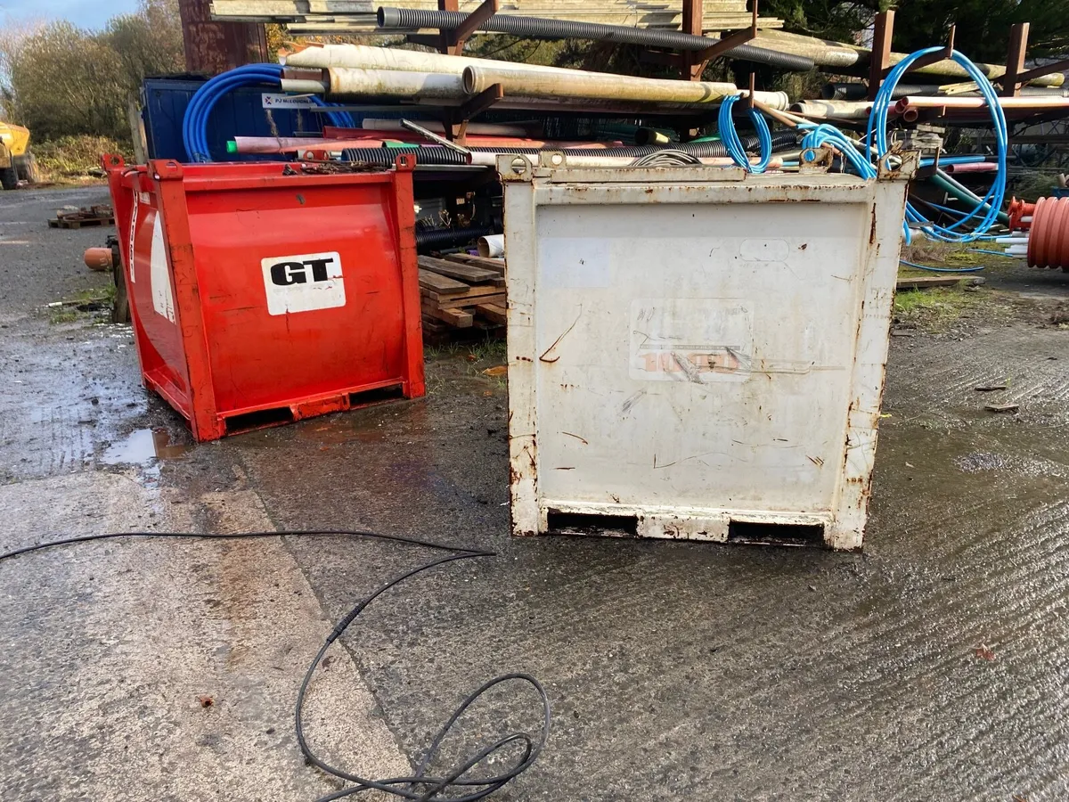 Fuel Bowsers - Image 3