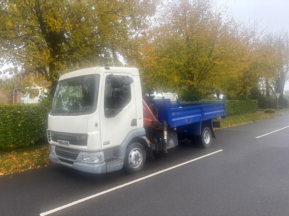 Daf tipper crane lorry - Image 1