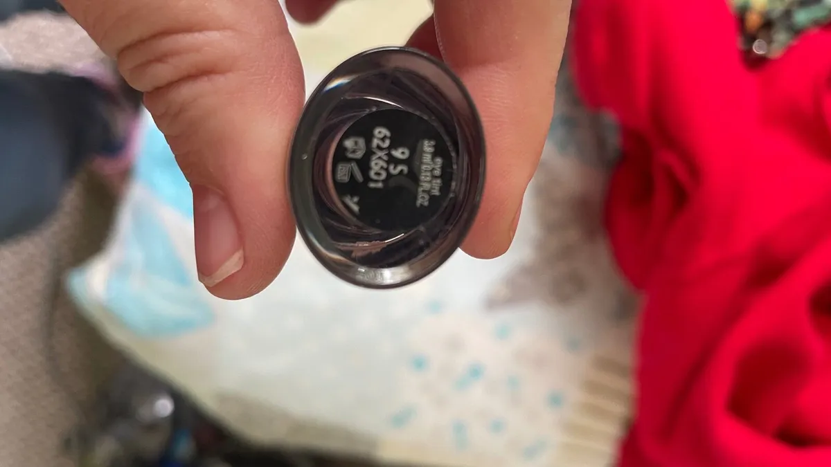 Armani Liquid eyeshadow - Image 2