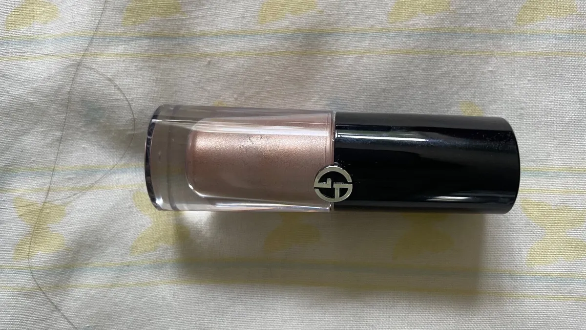 Armani Liquid eyeshadow - Image 1