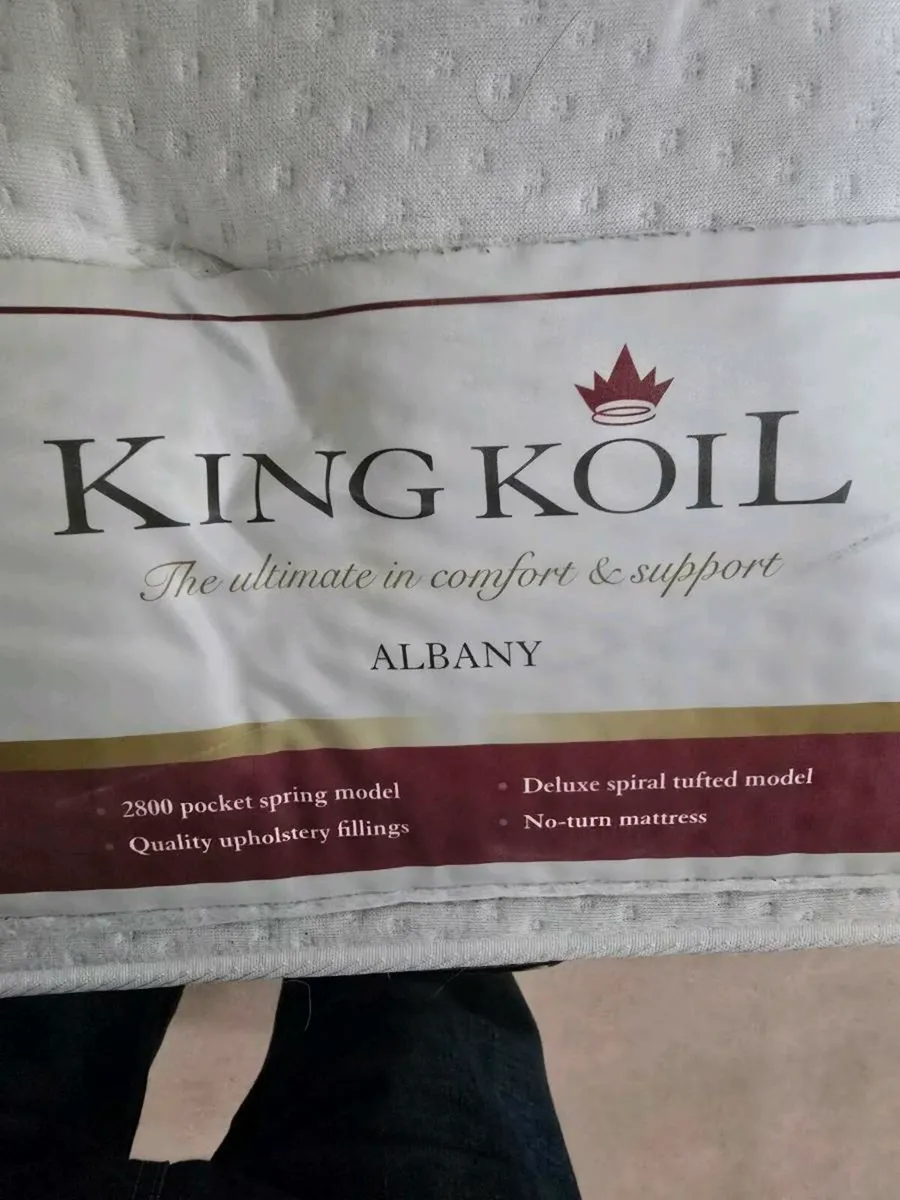 Bed and mattress and topper - Image 2