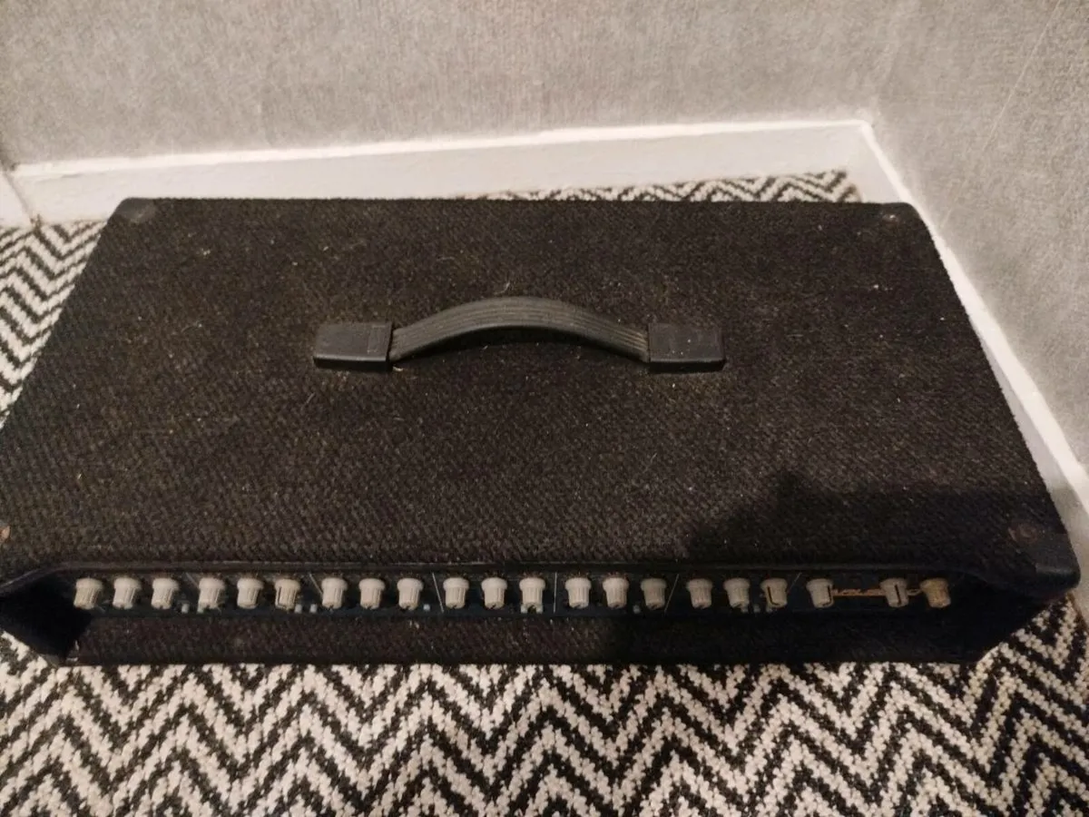 Carlsbro merlin 3000 Amplifier - Image 2