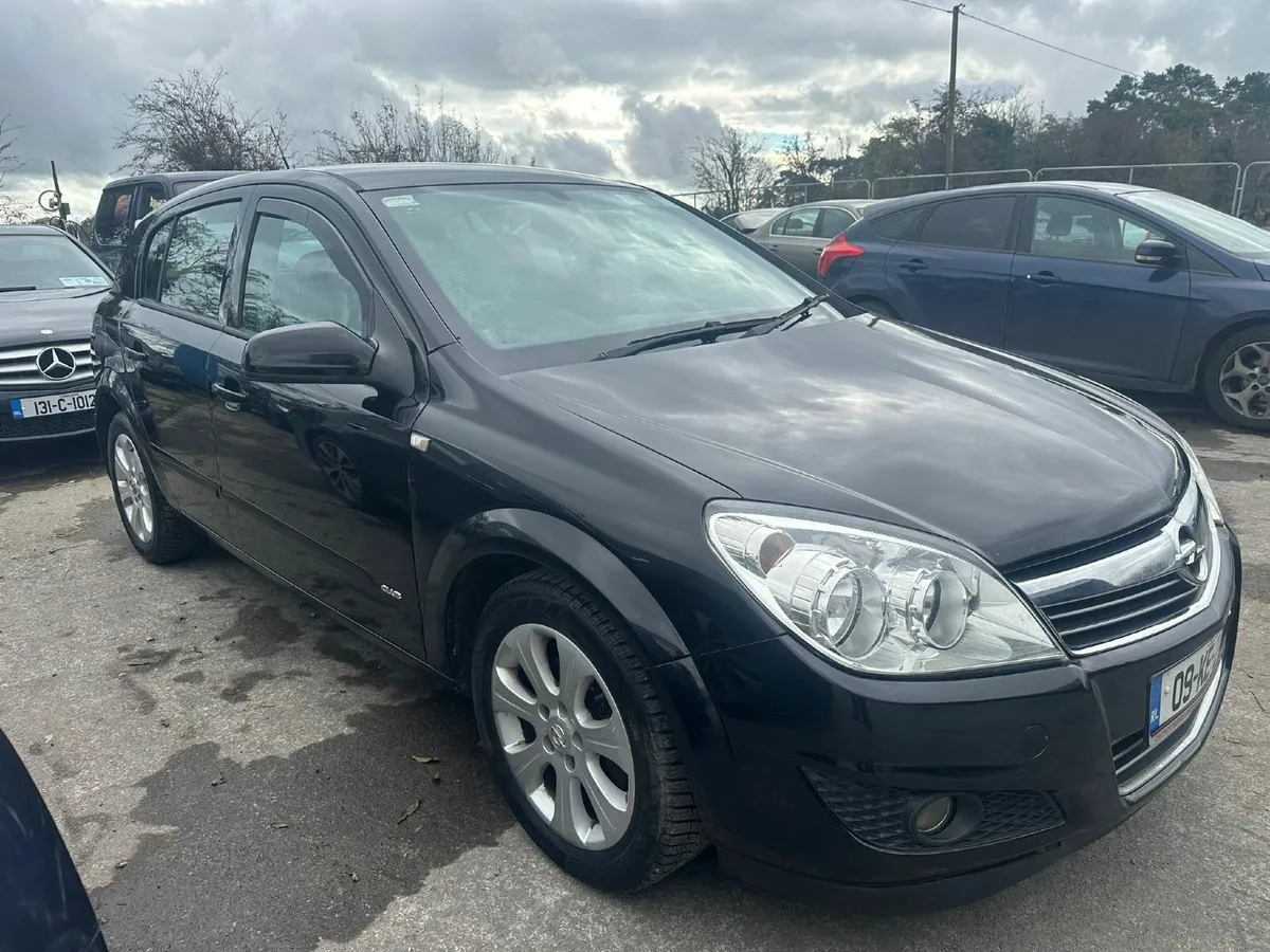 Opel Astra 2009 - Image 3