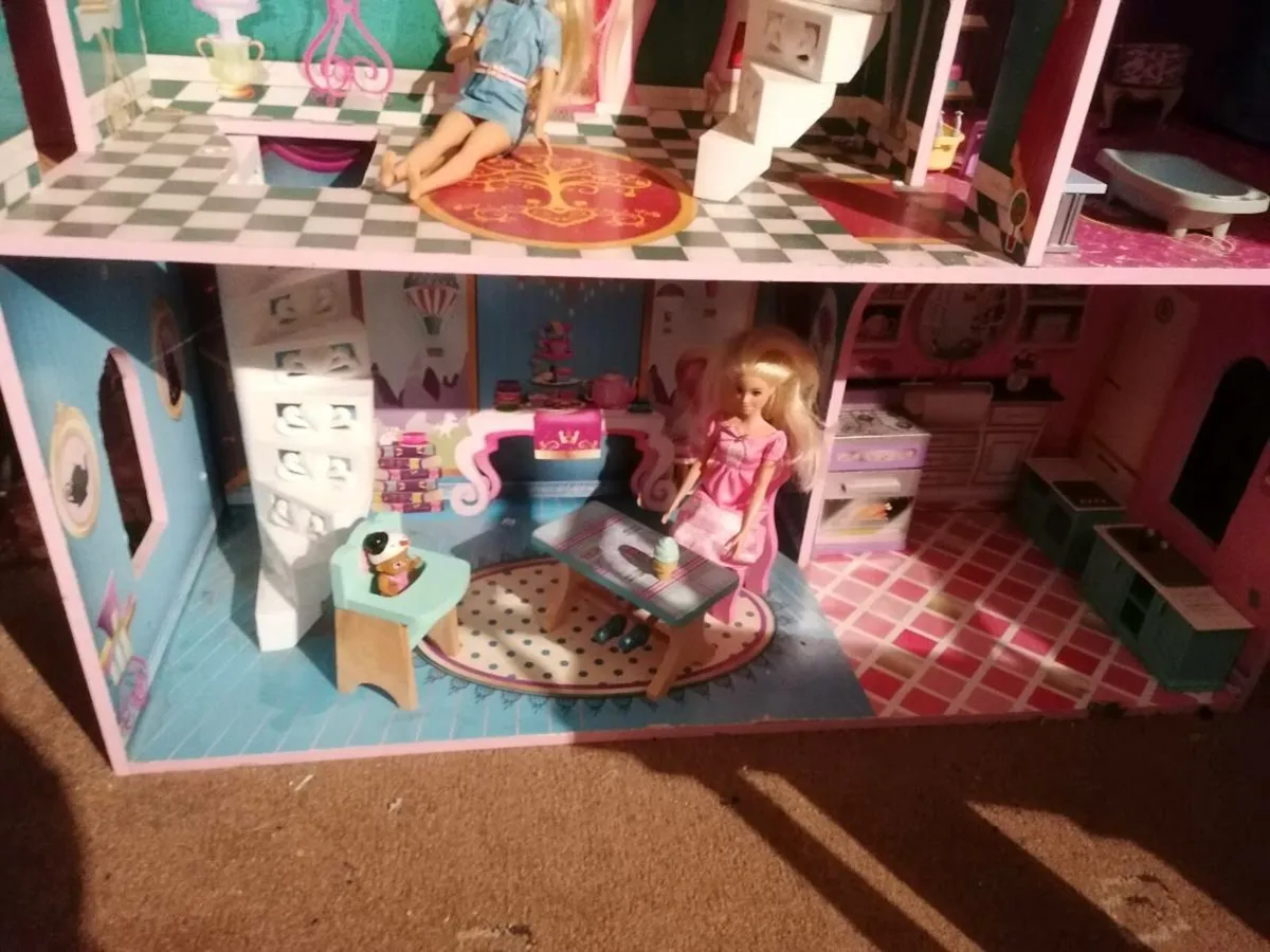 Dolls houses - Image 2