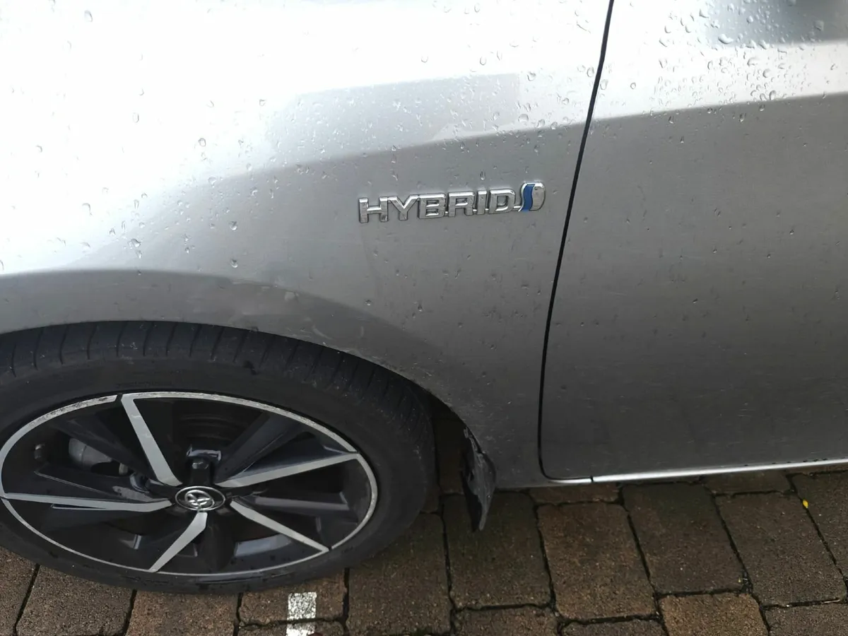 Toyota Auris 2018 - Image 1