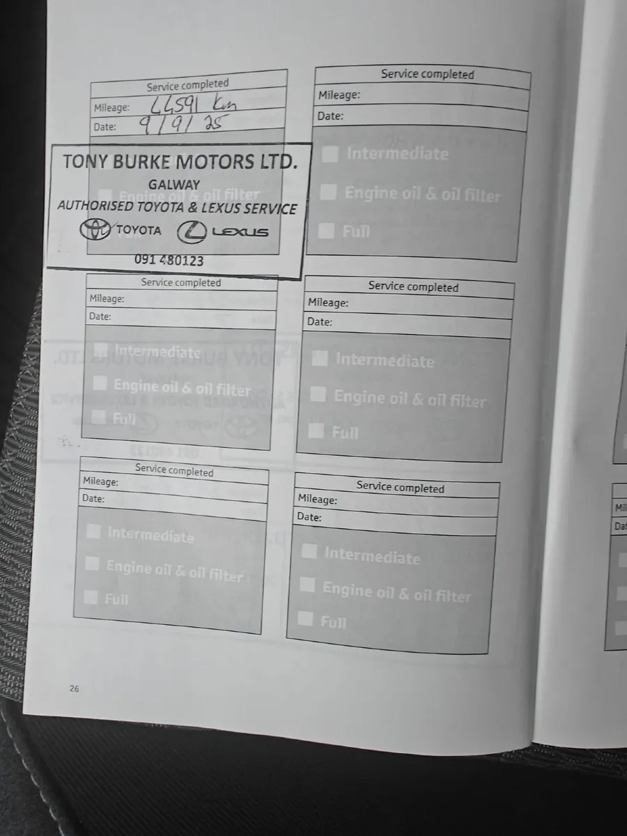 Toyota Auris 2018 - Image 2