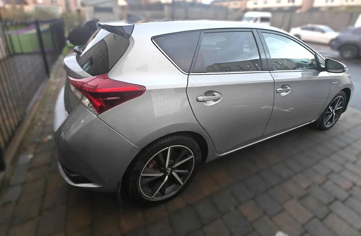 Toyota Auris 2018 - Image 3