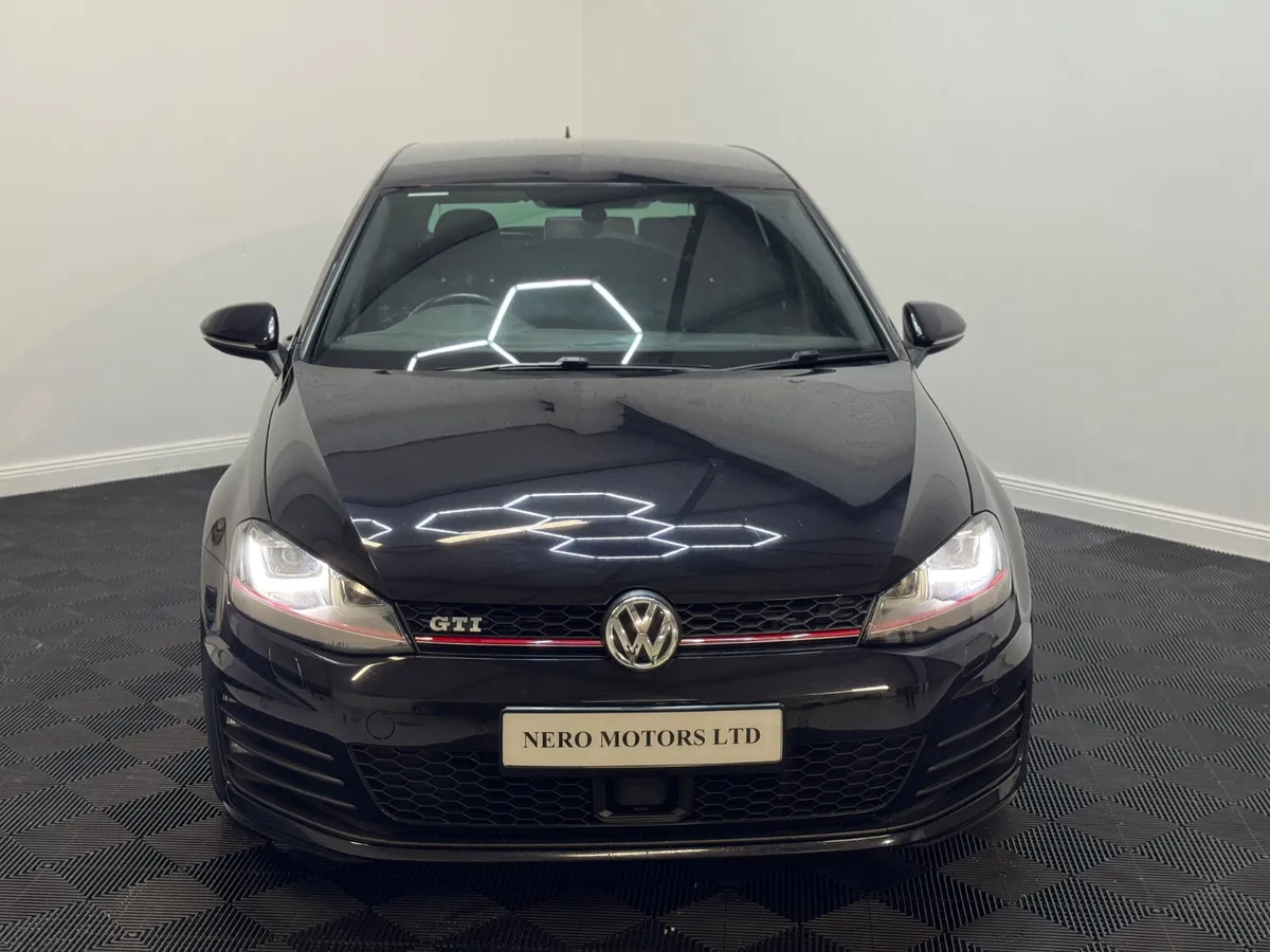 2014 Volkswagen Golf GTI 2.0 TSI 220BHP - Image 3