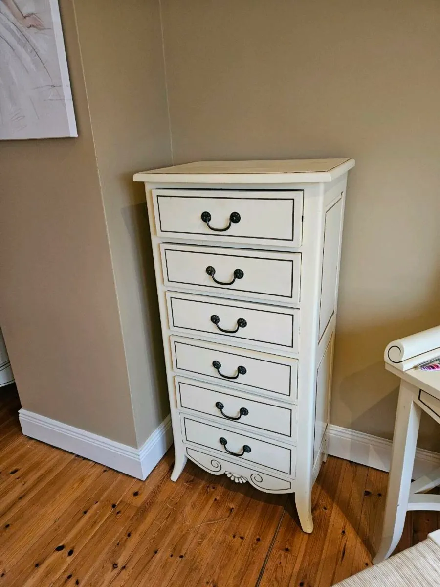 Bedroom furniture set - Image 4