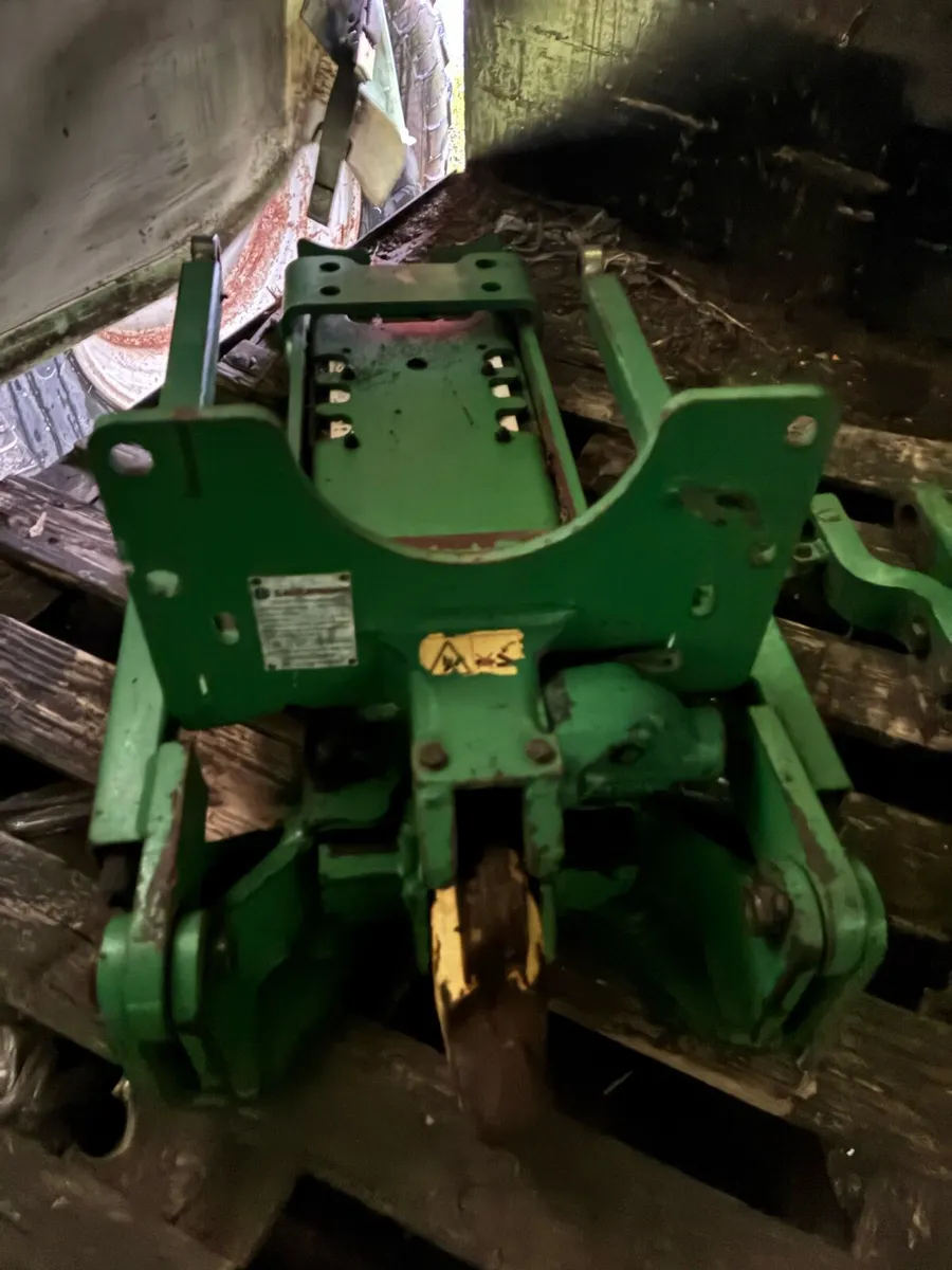 John Deere hitch - Image 2