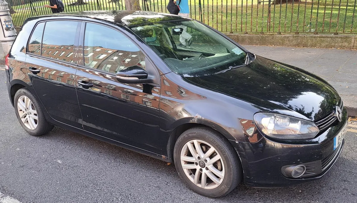 Volkswagen Golf 2012 - Image 1