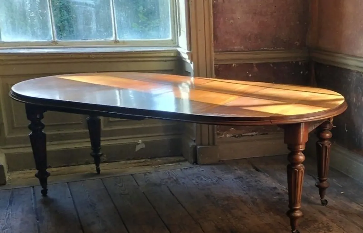 Victorian mahogany Dining Table - Image 2